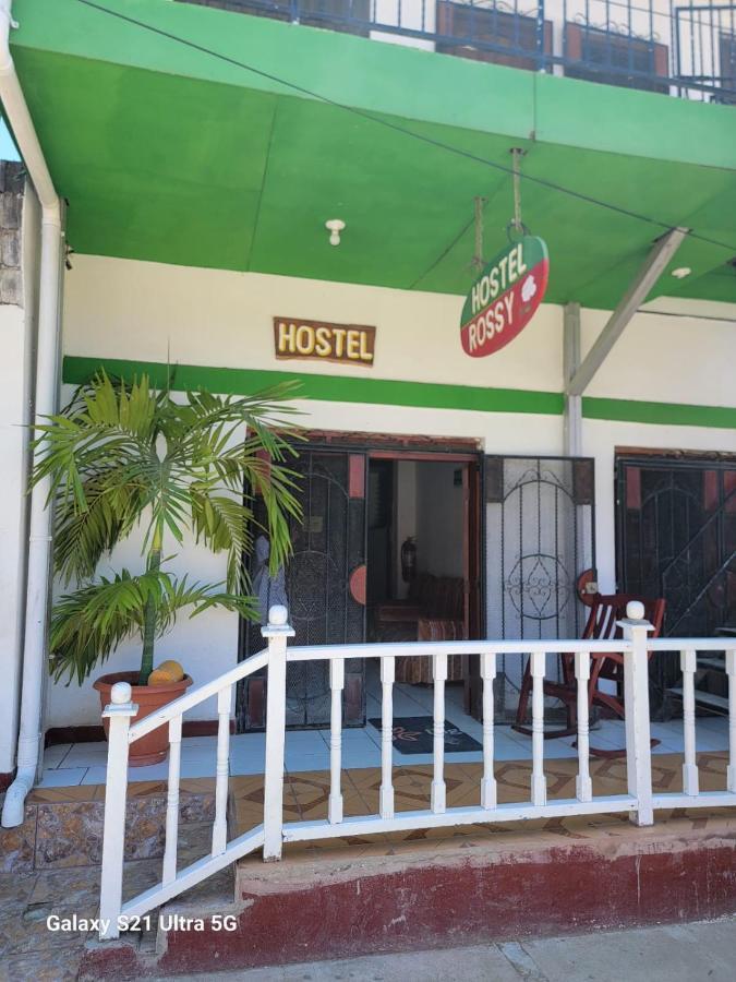 Hostel Rossy 산 후안 델 수르 외부 사진