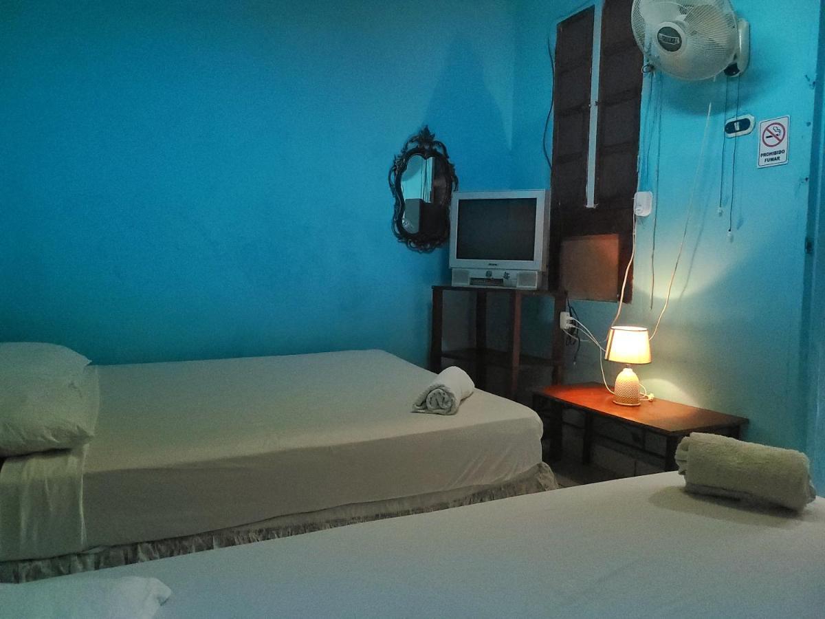 Hostel Rossy 산 후안 델 수르 외부 사진