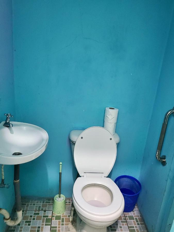 Hostel Rossy 산 후안 델 수르 외부 사진